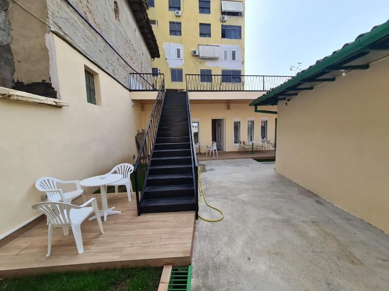 Tirana Center Apartaments 0*,