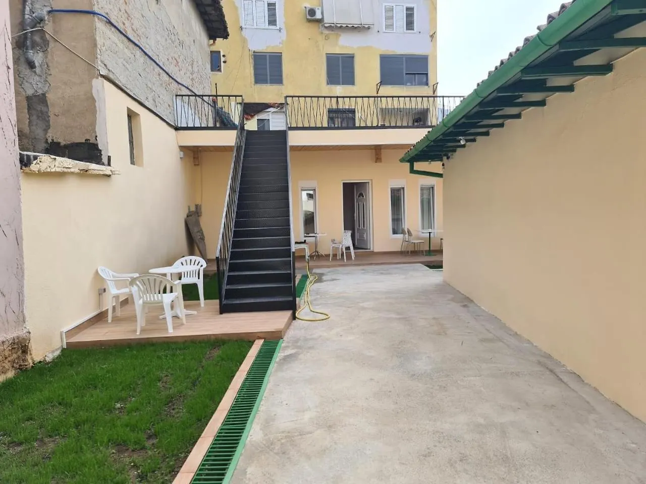 Tirana Center Apartaments 0*,  Albania