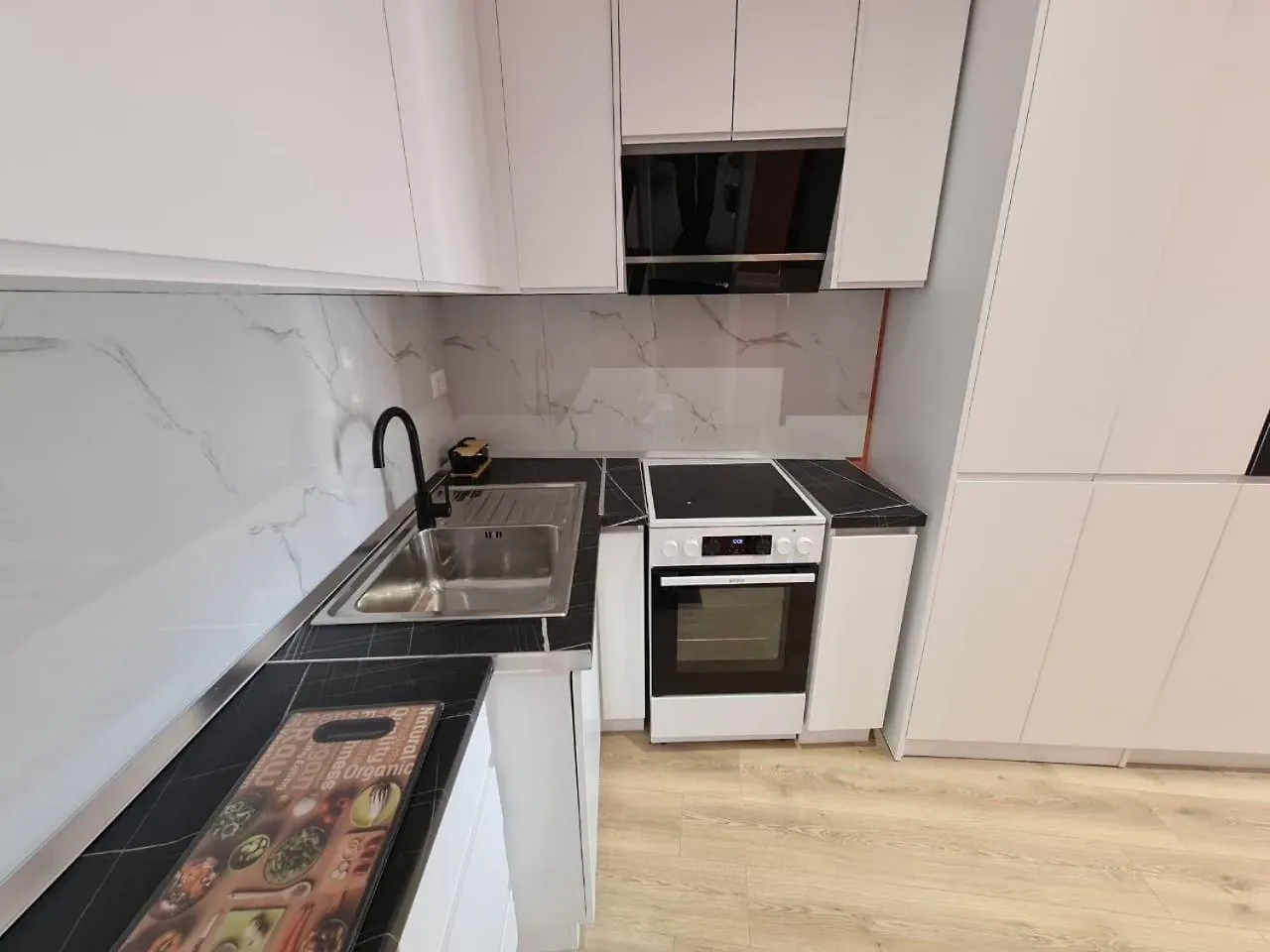 Tirana Center Apartaments 0*,